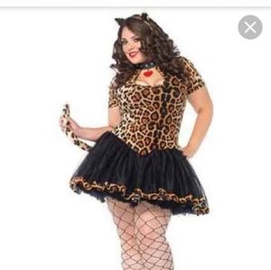 Cheetah/ Cat Halloween costume.